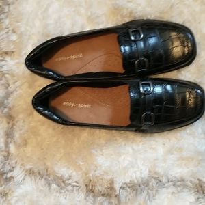 Easy Spirit Women's slip on casual shoes